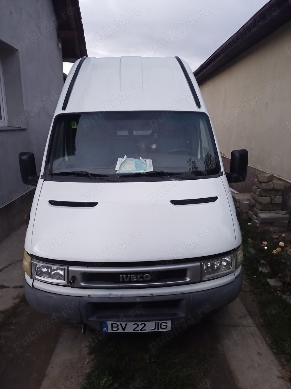 Vând Iveco Daily 35 c13 an 2001 motor 2, 8 tdi