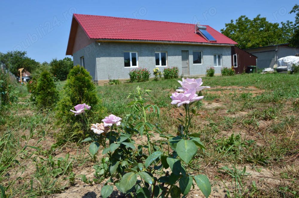 Casa cu teren 2700 mp la 22 km de Oradea