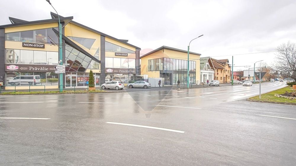 Spațiu comercial de închiriat în Brașov, vad comercial, trafic intens