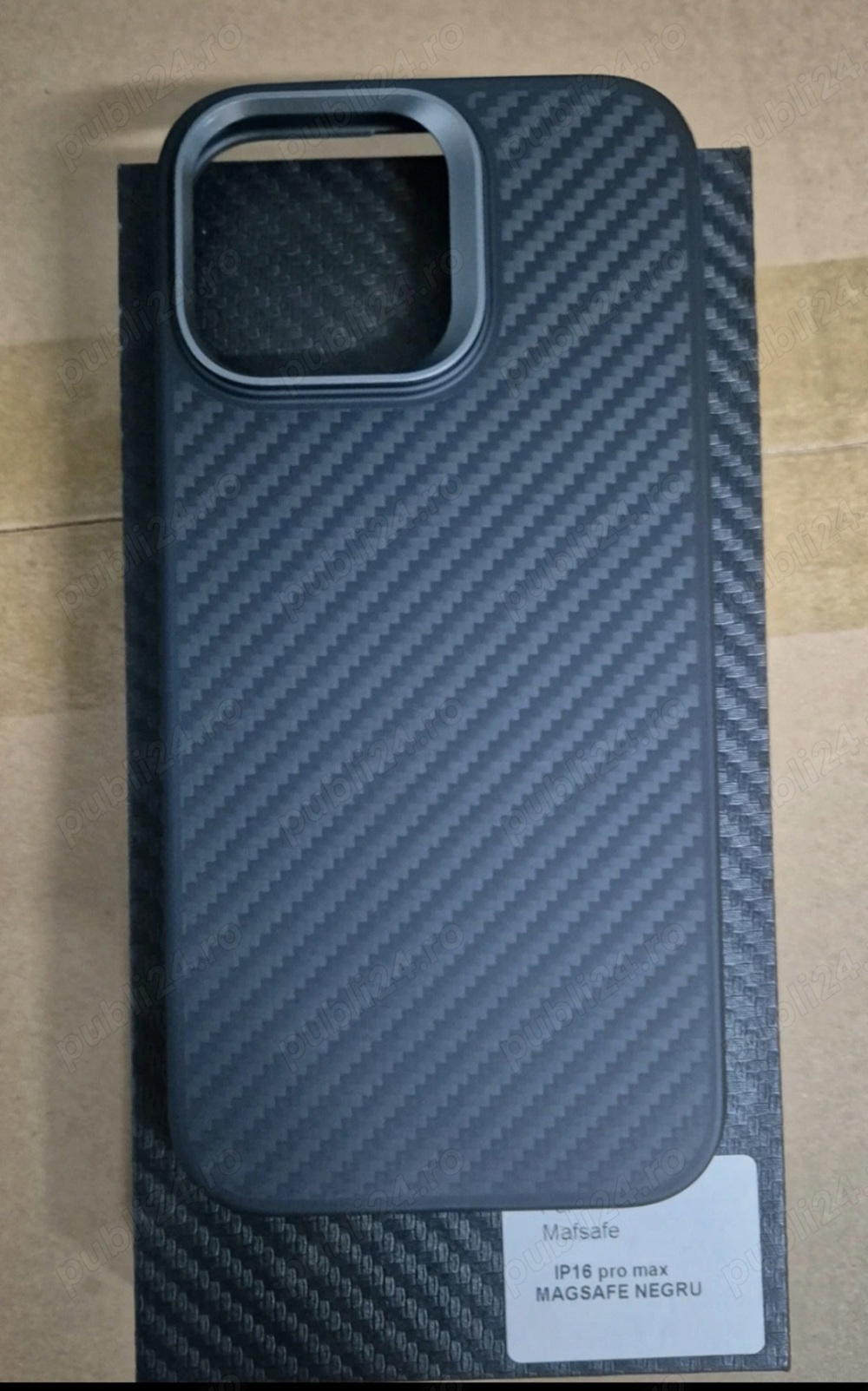Husa Iphone 16 Pro Max fibra de carbon 