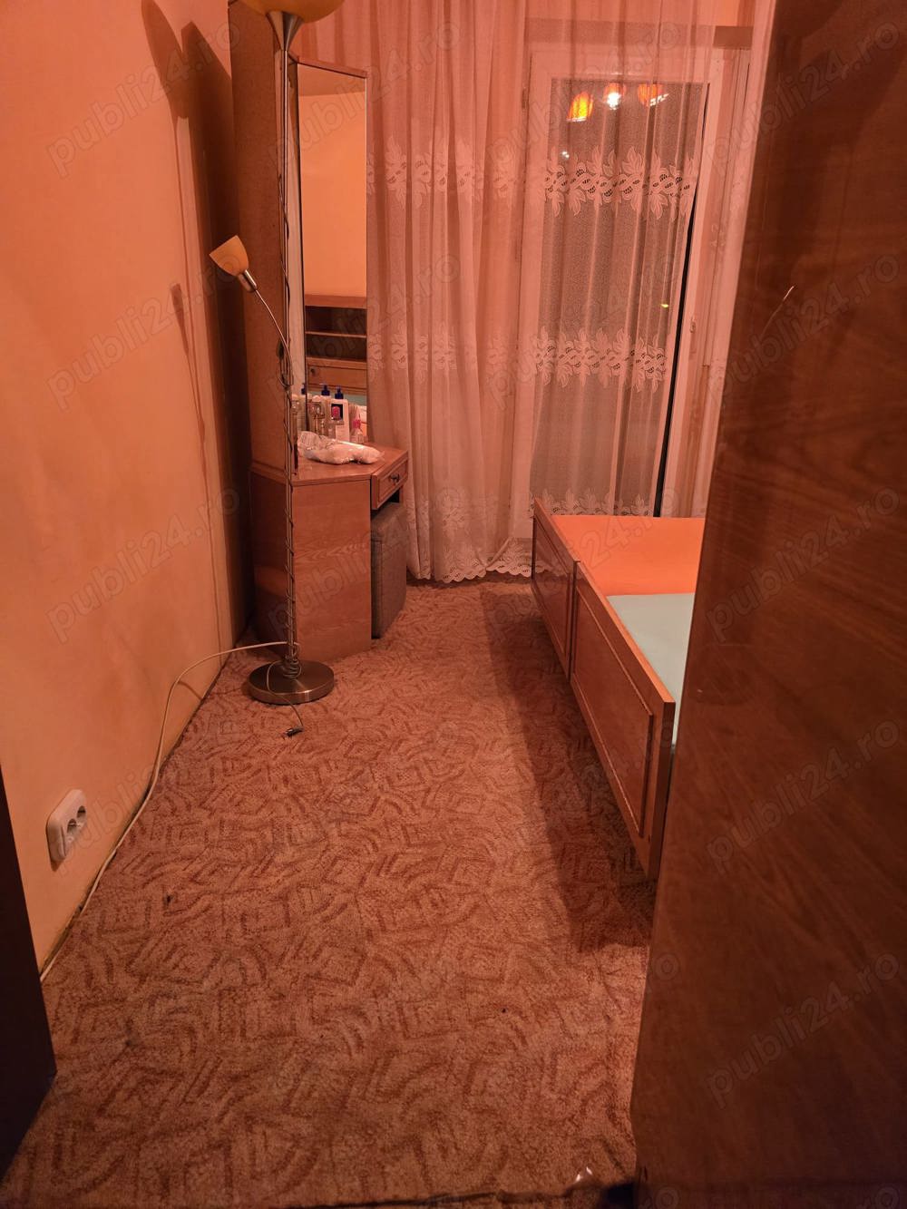 Apartament cu 3 camere Girocului decomandat langa Lidl anvelopat 3 balcoane centrala