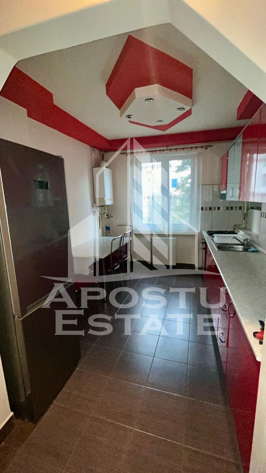 Apartament 2 camere, centrala proprie si clima, Punctele Cardinale