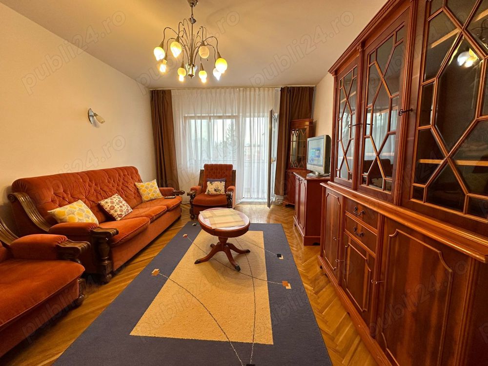 Apartament cu 3 camere, Calea Bogdanestilor, etaj intermediar, centrala proprie, garaj propriu