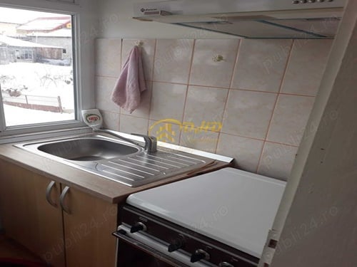 Apartament o camera de inchiriat , Podul de Fier