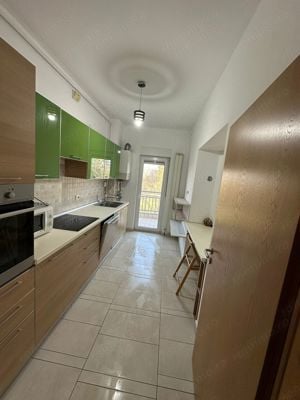 Proprietar vand apartament 3 camere 80 mp utili 13 mp terase,loc de parcare in Complex Europa