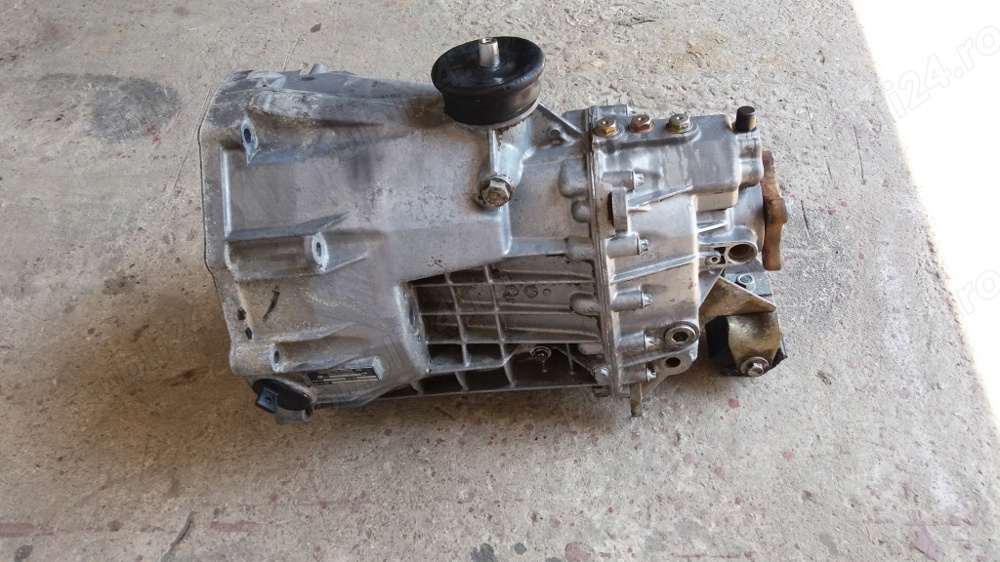 Cutie viteze manuala 5+1 trepte Vw LT motor 2.5 tdi