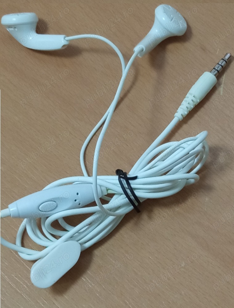 Vand Casti cu hands free,noi,pentru telefon sau Tableta