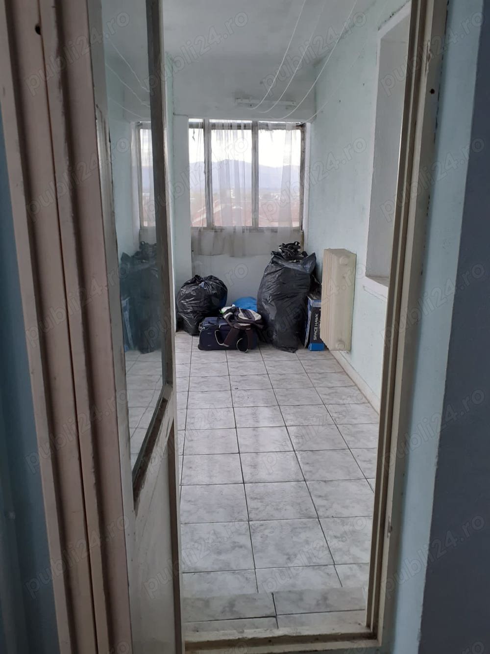 Apartament 3 camere dec,zona 22 Decembrie