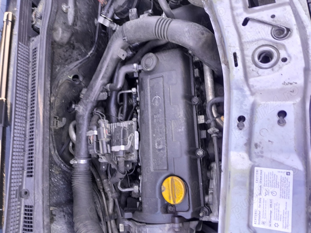 Dezmembrez Opel meriva