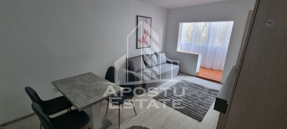 Apartament cu 2 camere,semidecomandat,renovat,Dambovita