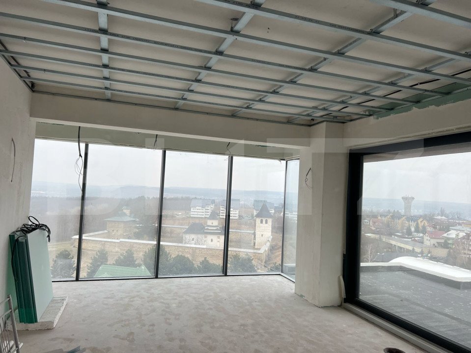 Oportunitate!!! Penthouse, 171 mp plus terasa 447 mp, zona Zamca