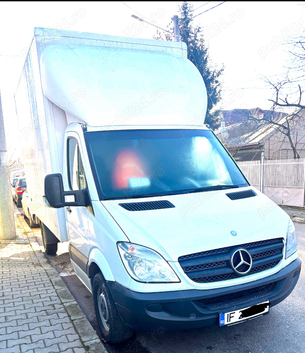 Sprinter cub de 8 europaleti cu lift de 750 kg Sprinter cub de 8 europaleti cu lift de 750 kg