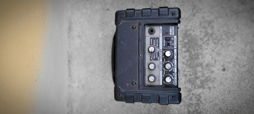 Amplificator chitara Cube si Yamaha