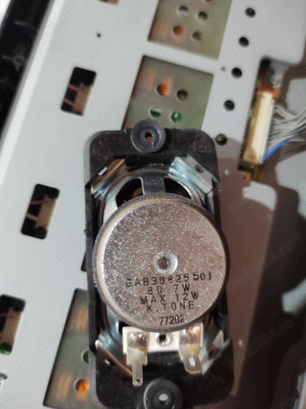 set 2 difuzoare eab30825501 8ohm 7w de pe tv LG 26lc41