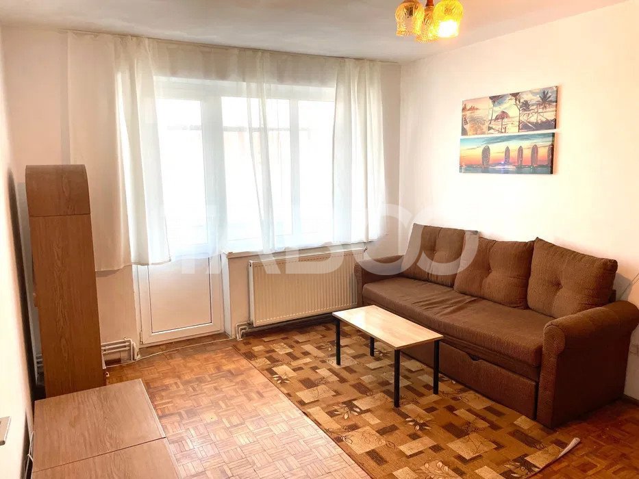 Apartament de vanzare 2 camere balcon langa scoala Terezian