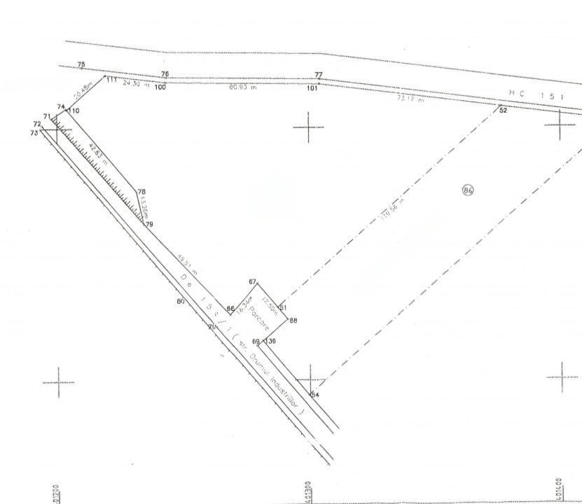Teren intravilan, 9000 mp, front peste 100 metri, zona Drumul Idustriilor