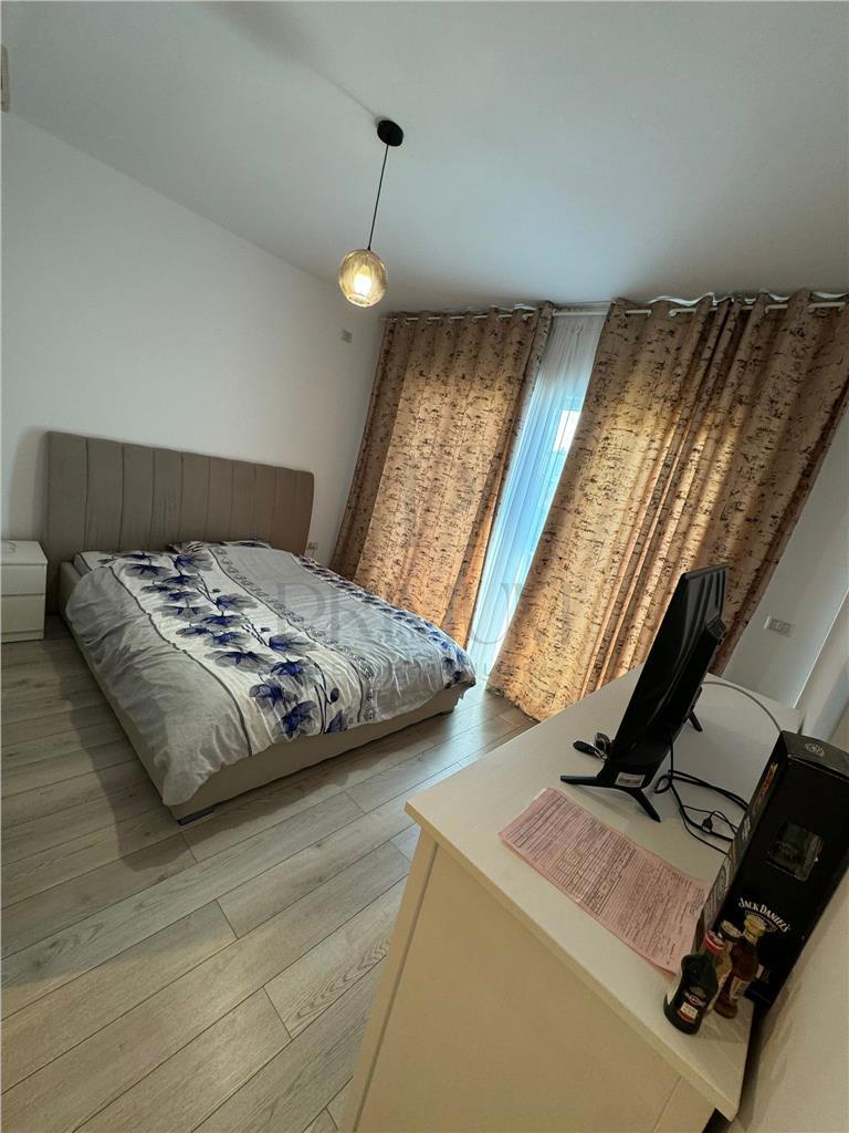 Apartament decomandat cu 2 camere, curte privata, 2 locuri de parcare - Dumbravita