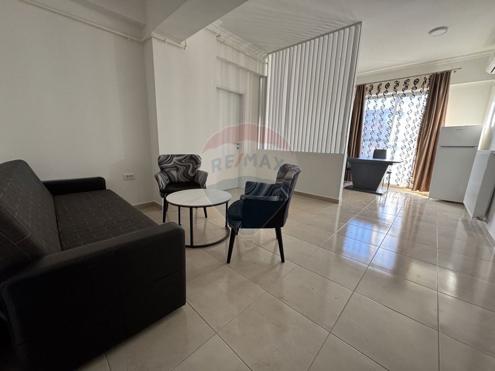 Apartament 3 camere de inchiriat în zona Energia Constanta