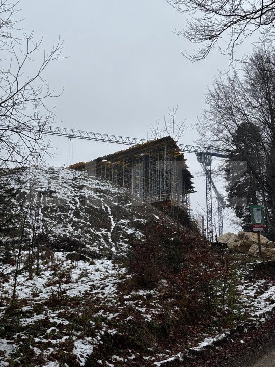 Teren unic, exclusivist  4000 mp, in inima muntilor, Sinaia