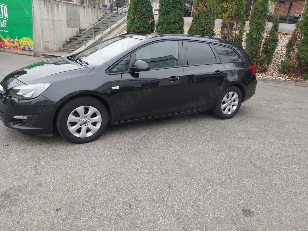 Opel Astra 1.7 CDTI DPF ecoFLEX Sports TourerStart Stop perfecta stare , istoric service complet.