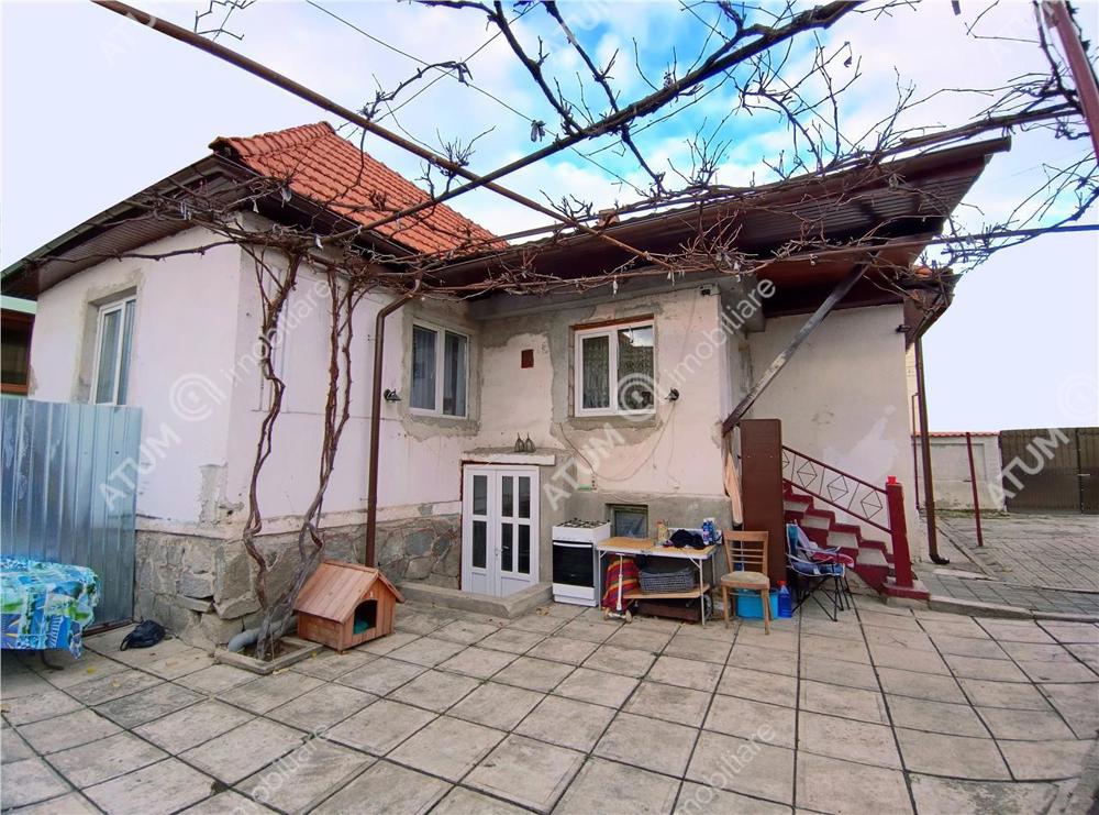 Casa individuala cu 4 camere si 230 mp teren in Sibiu zona Centrala