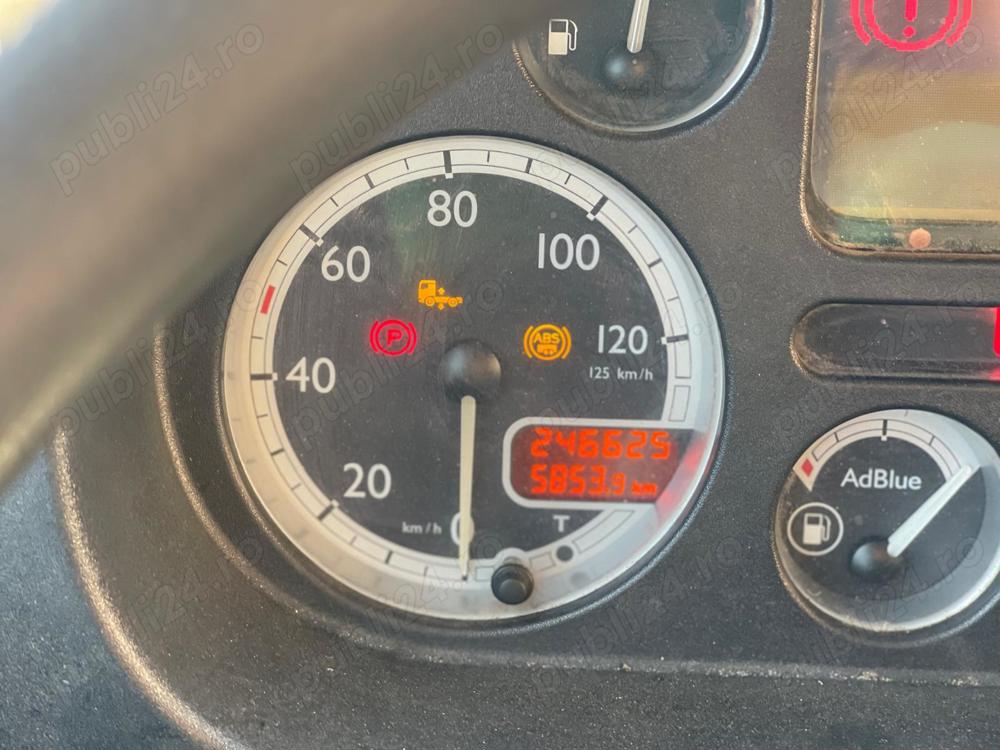 vand cap tractor cu macara si semiremorca DAF cf 85