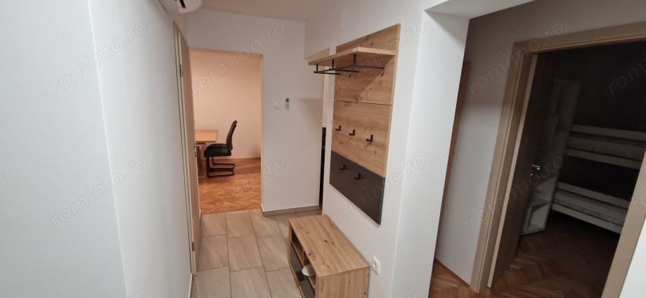 Apartament 3 camere de închiriat Calea București, Brașov