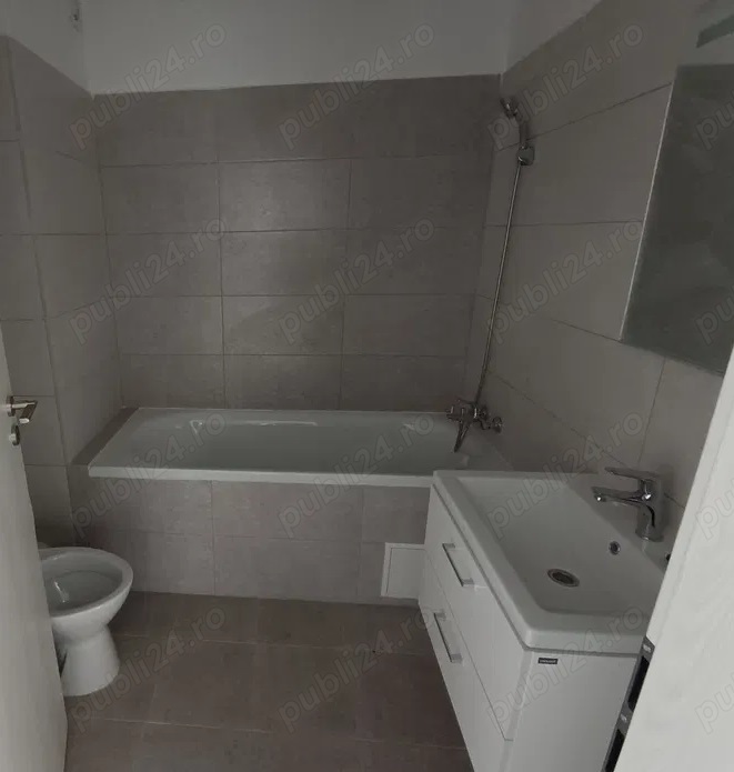 in Zona Tractorul chirie Apartament 2 camere Coresi Shopping