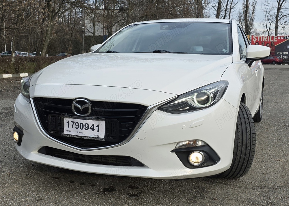 Mazda 3 - 2,2 Skyactive - D, Aut Navi 2015 Xenon LED