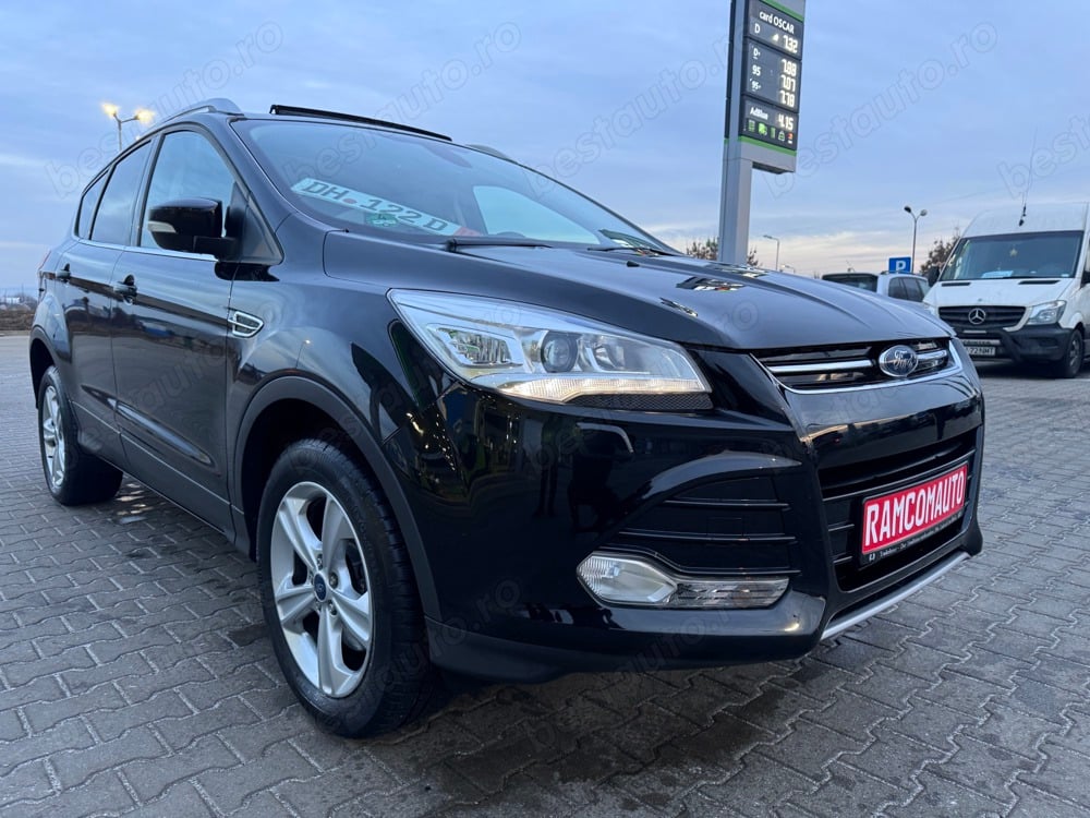 Ford Kuga Kuga 2.0 Tdci Titanium Edition 4WD - 4X4 AN 03 2015 euro 6 MOTOR 2,0 TDCI 180 cp Navigatie