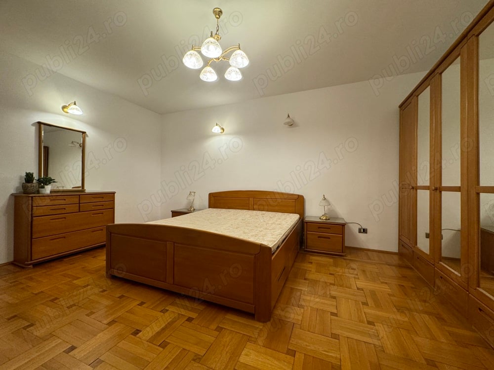 Proprietar vand vila 9 camere  Bucurestii Noi