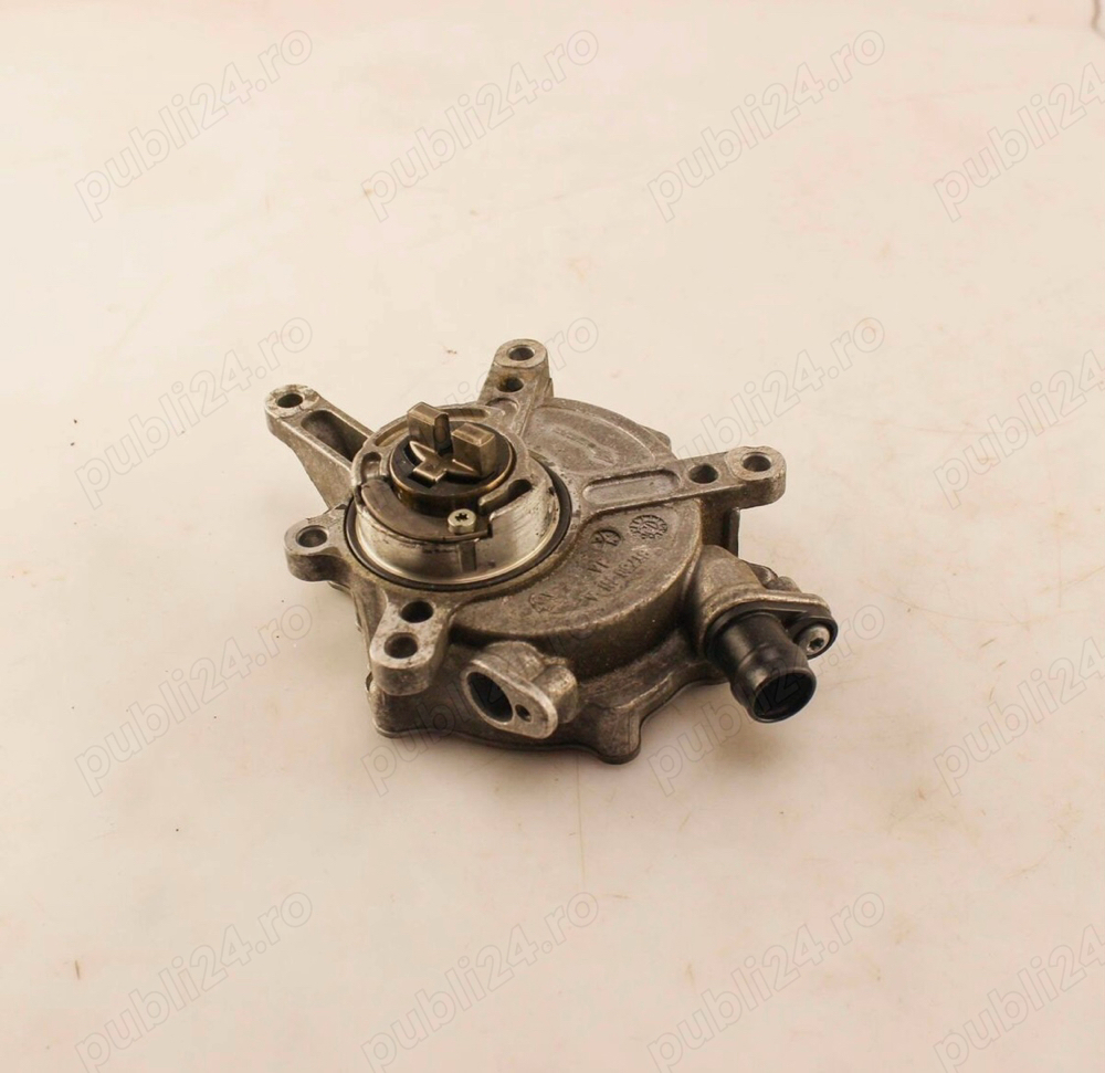Pompa vacum motor m278 mercedes AMG 63