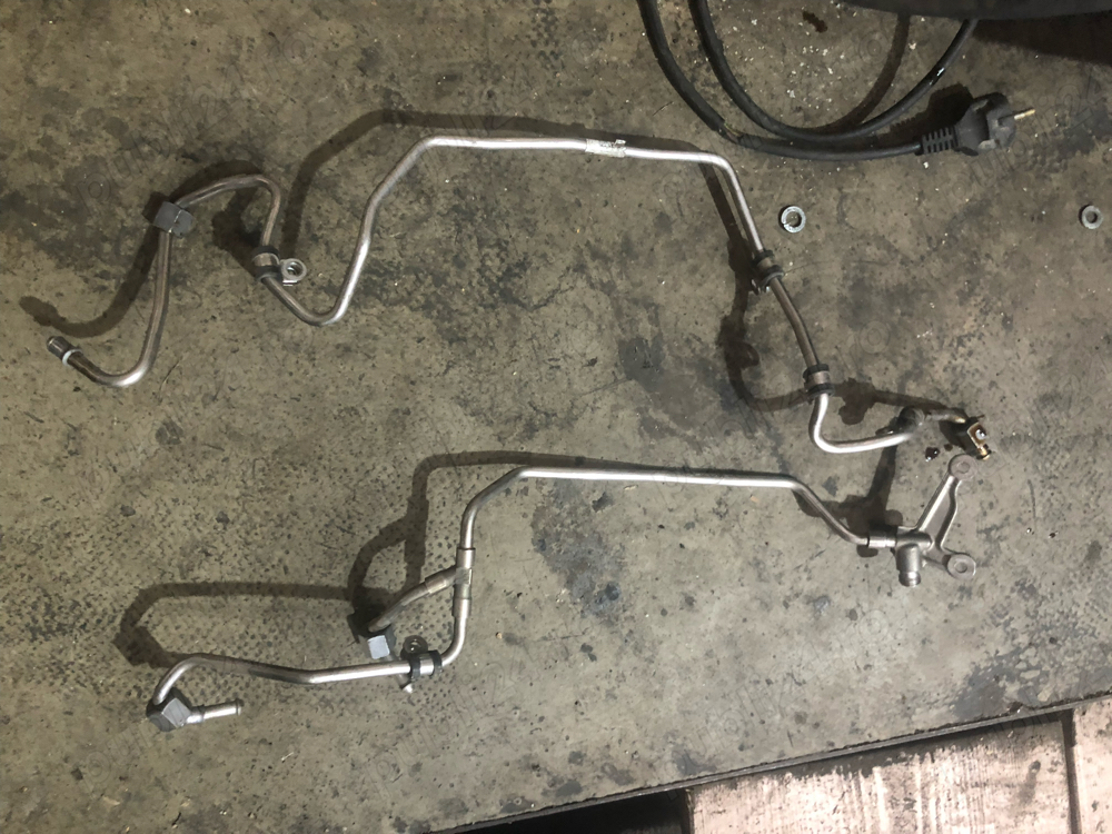 Conducte metal benzina motor m278 mercedes AMG