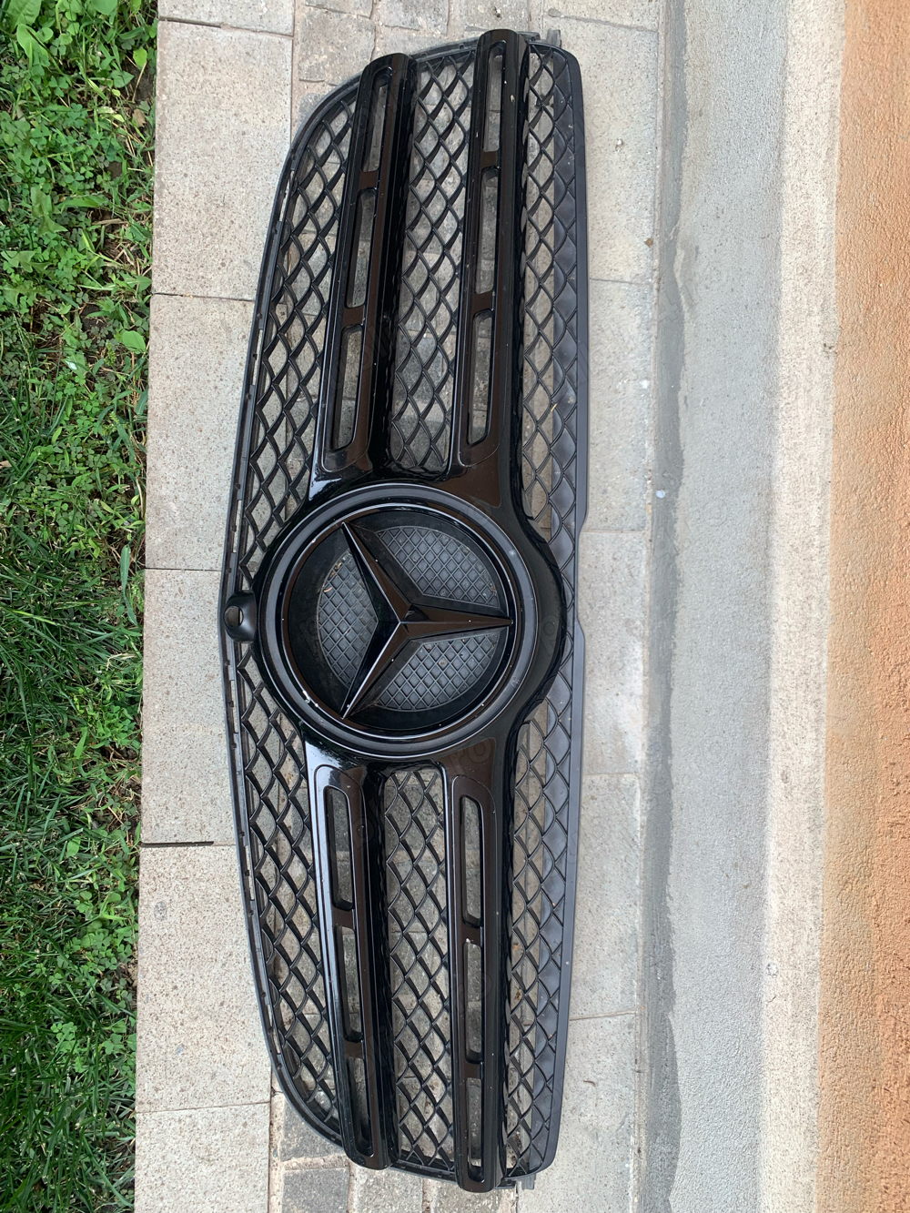 Grila mercedes Gl, Gls w166 2013-2019, cod sigla A 000 888 05 00