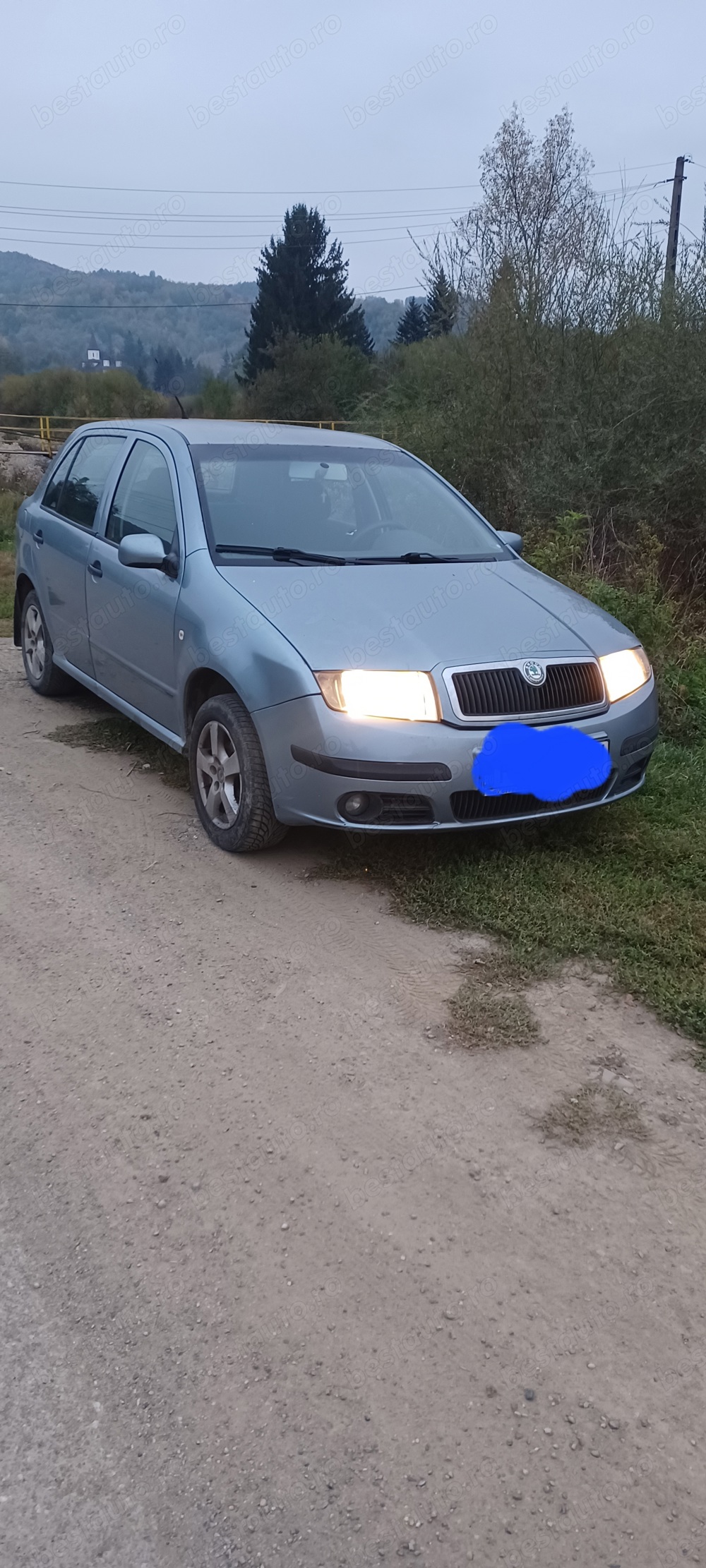 vând skoda fabia an 2005