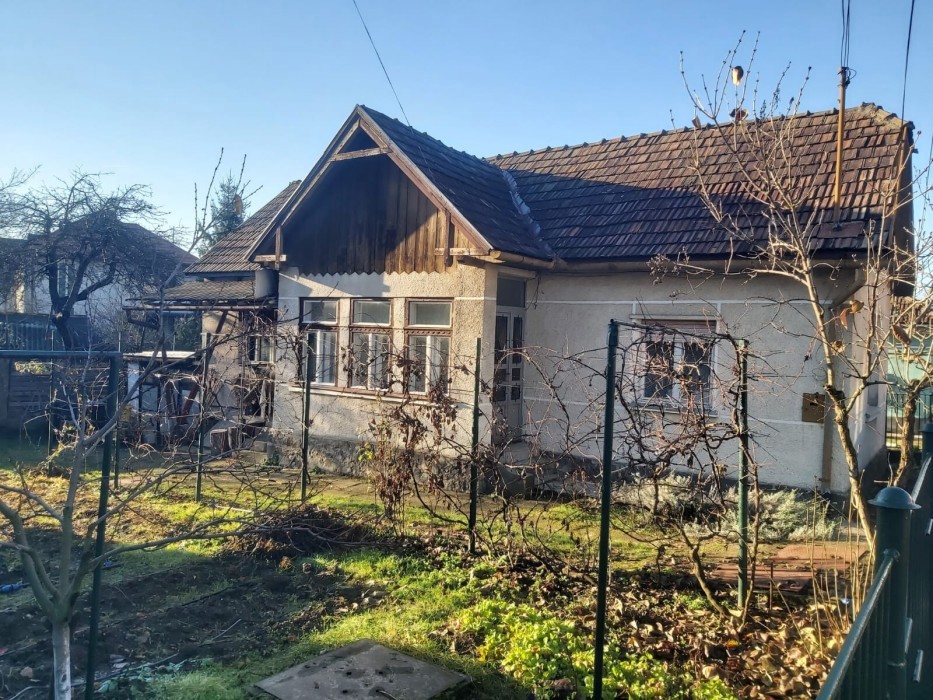 Casă de vânzare ,zona Iuliu Maniu , 248 mp teren