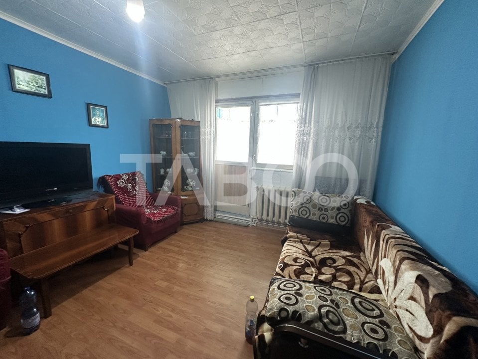 Apartament de vanzare 2 camere 49 mp utili zona 13 Decembrie