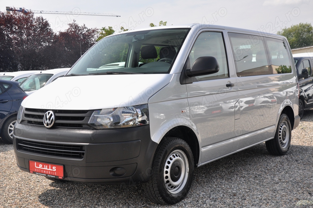 Volkswagen Caravelle T5 9 Locuri