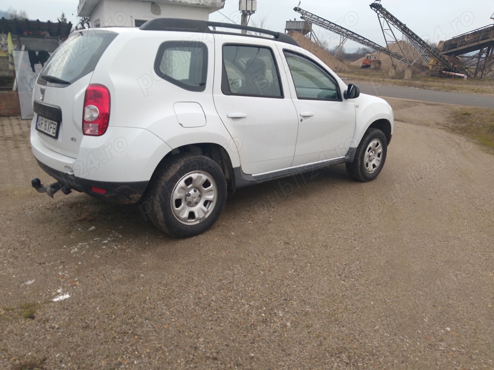 Dacia Duster 1, 5 dCi diesel 4x2 110 CP 6+1 trepte 2011 dotări full