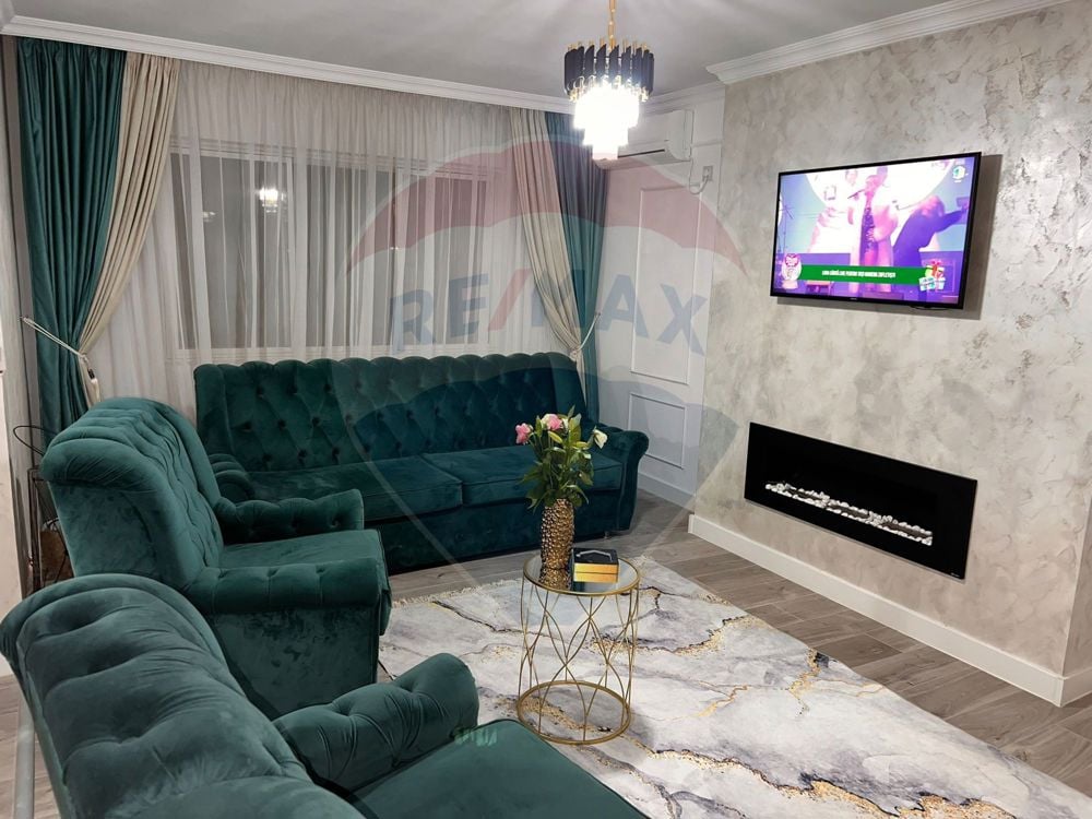 Apartament cu 3 camere de închiriat în zona Rogerius