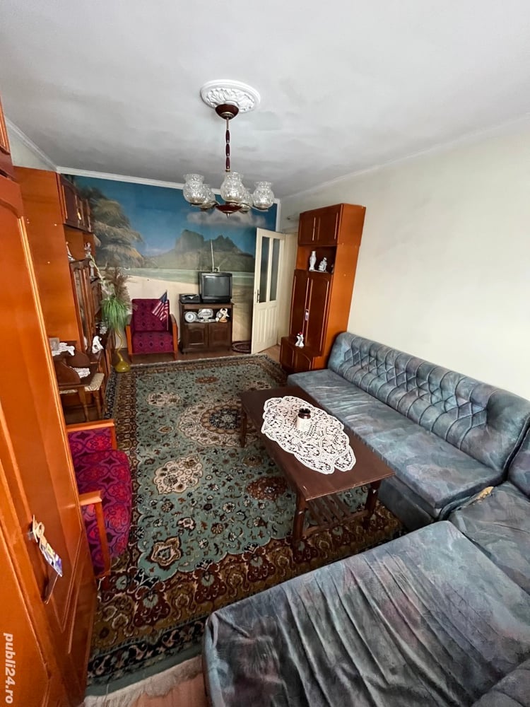 Apartament de vânzare.Băile Herculane.