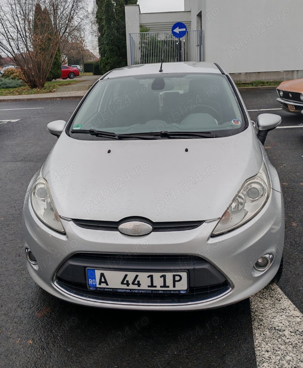 Vând Ford Fiesta 1,6 diesel an 2009