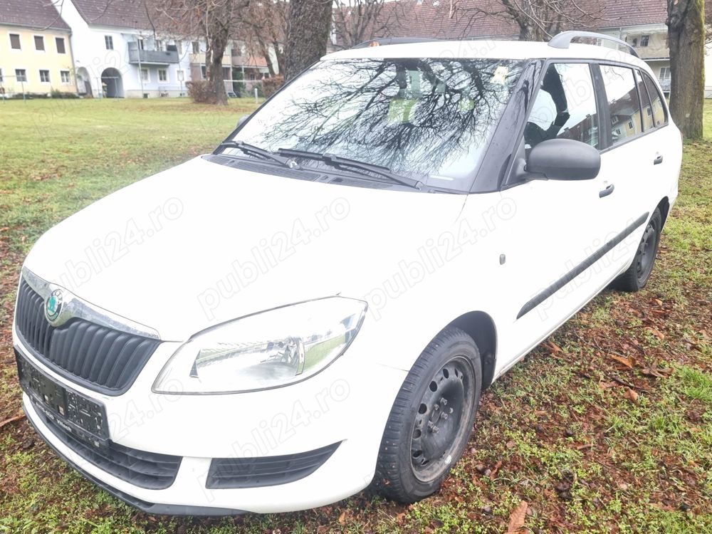 vand skoda fabia an 2011 benzina 1,2 distributie lant