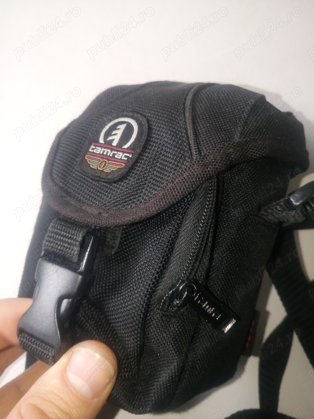 Borseta Tamrac, pentru aparat foto compact.