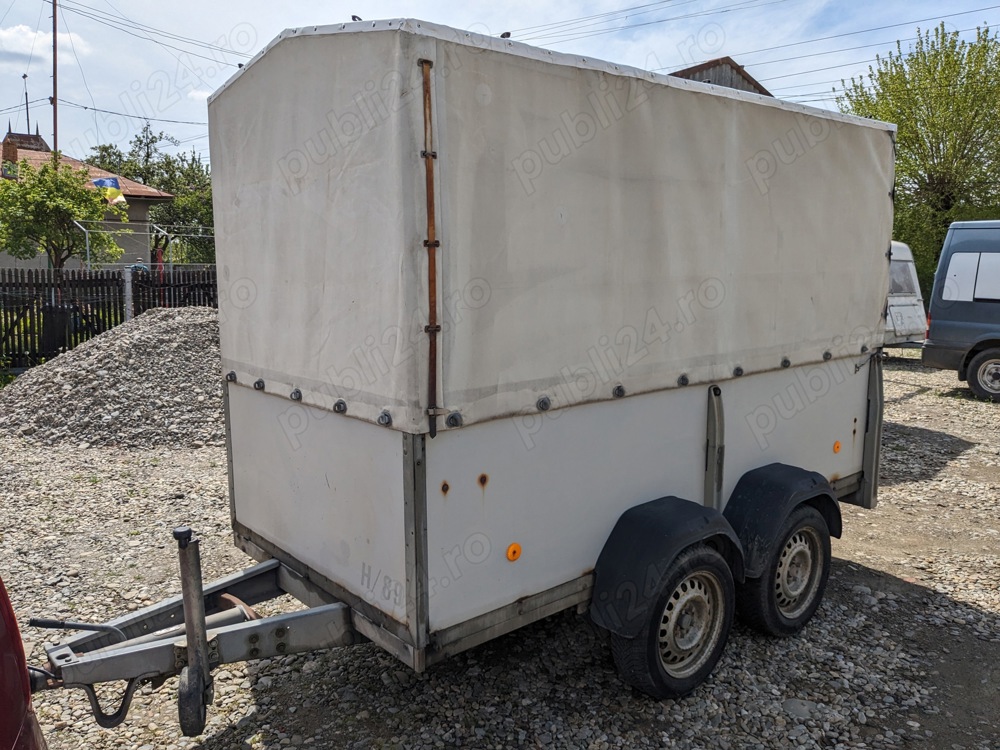 remorca cu coviltir Westfallia 