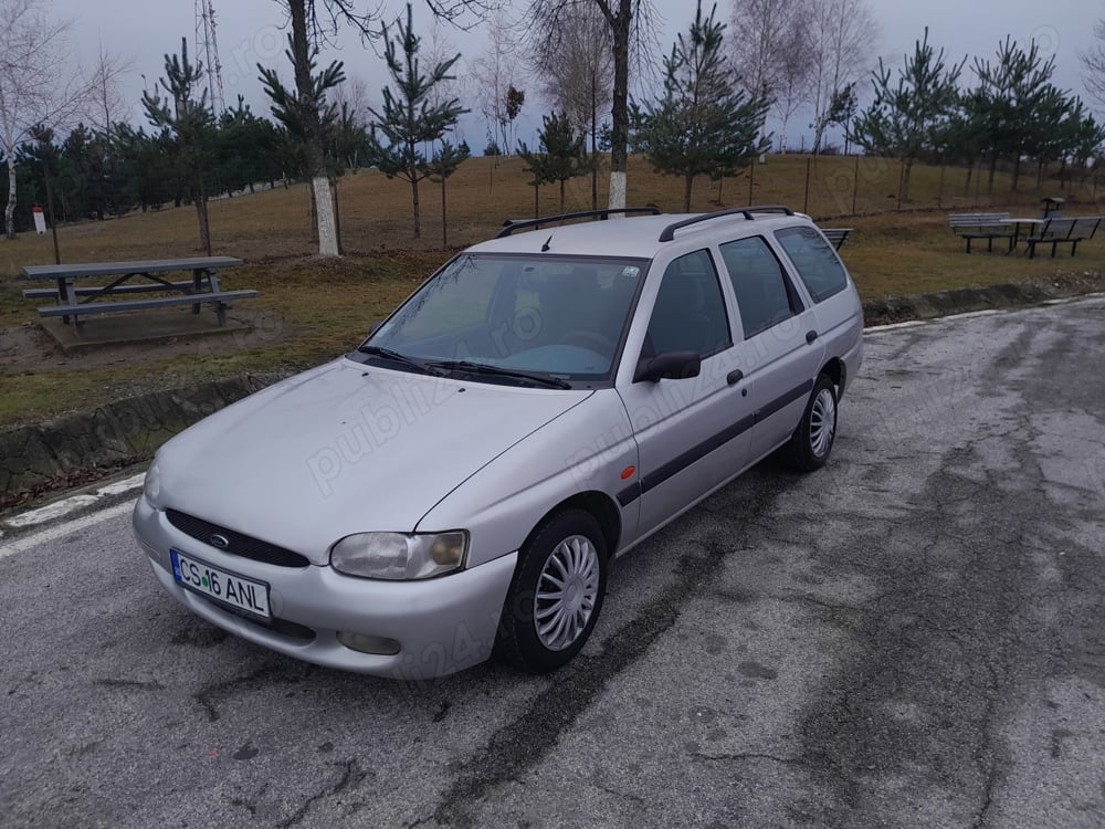 Vand Ford Escort 1997 , 1600 cmc , benzina , ITP 12.2025