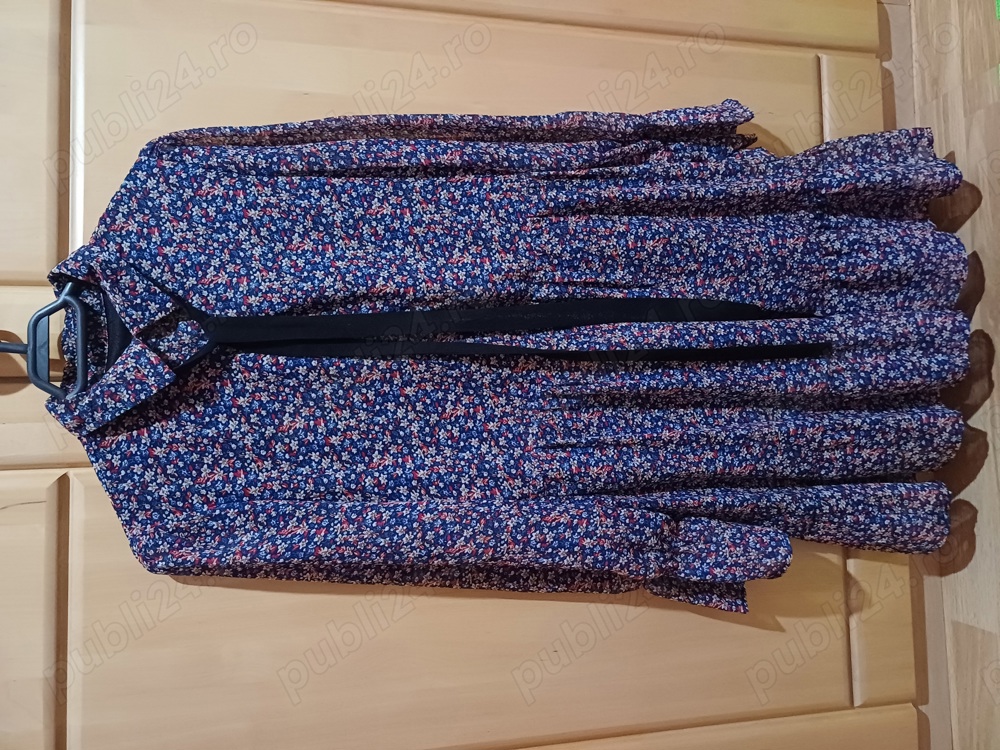 Vand rochiță deosebită S