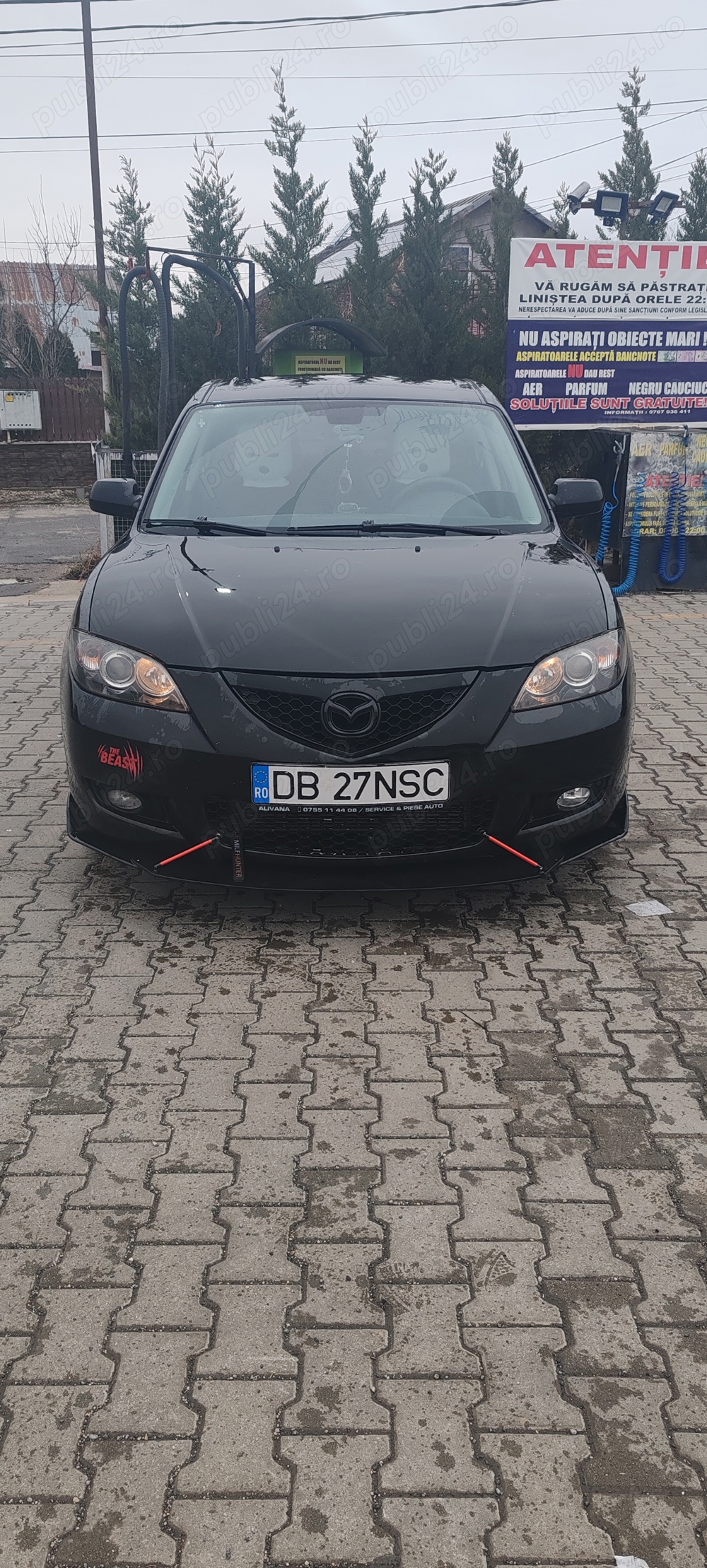 Vând Mazda 3