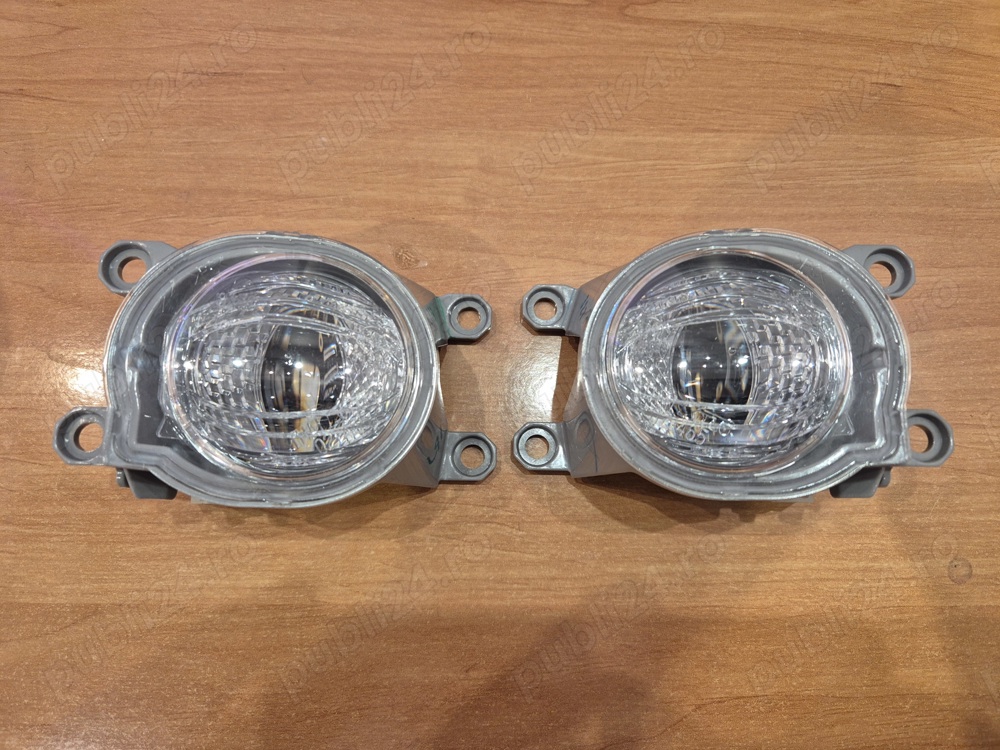 Proiectoare ceața Toyota Land Cruiser 300