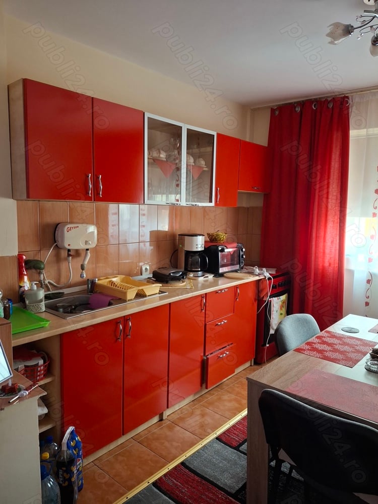 Vând apartament zonă centrală